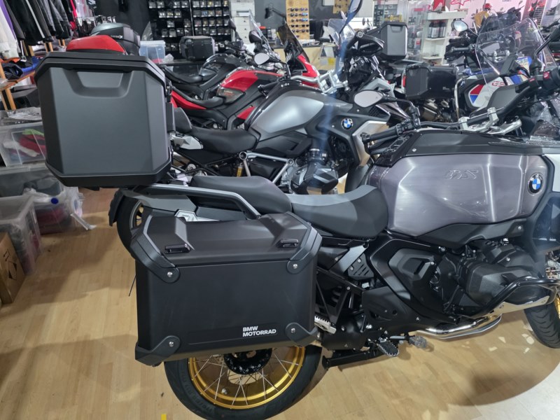 BMW Motorrad R1300GS Adventure Triple Black (2026) - Imagen 5