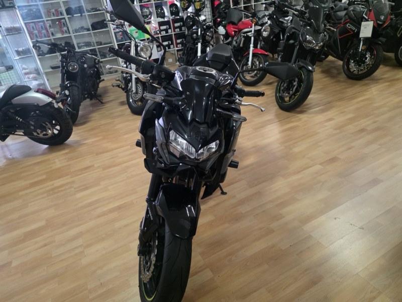 Kawasaki Z900 SE (2024)(A) - Imagen 2