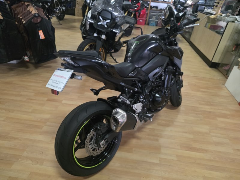 Kawasaki Z900 SE (2024)(A) - Imagen 8