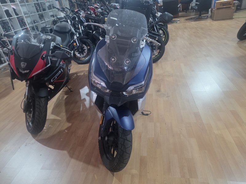 MH Motorcycles VR10 125 (2025)(B/A1/A2/A) - Imagen 2