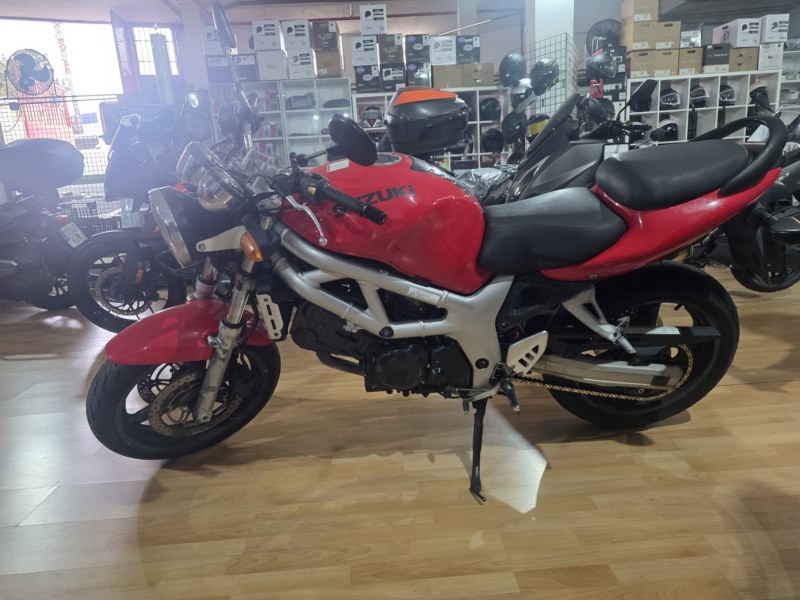 SUZUKI SV650S Naked (2002)(A2/A) - Imagen 2