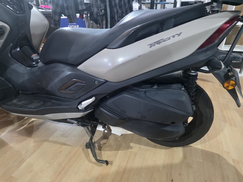 YAMAHA TRICITY 300 (2024)(B/A1/A2/A) - Imagen 5