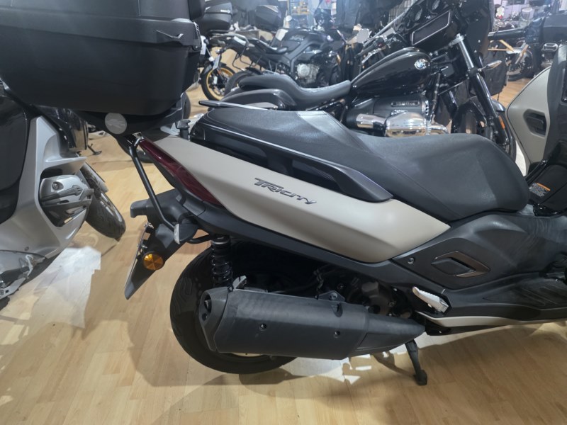 YAMAHA TRICITY 300 (2024)(B/A1/A2/A) - Imagen 7