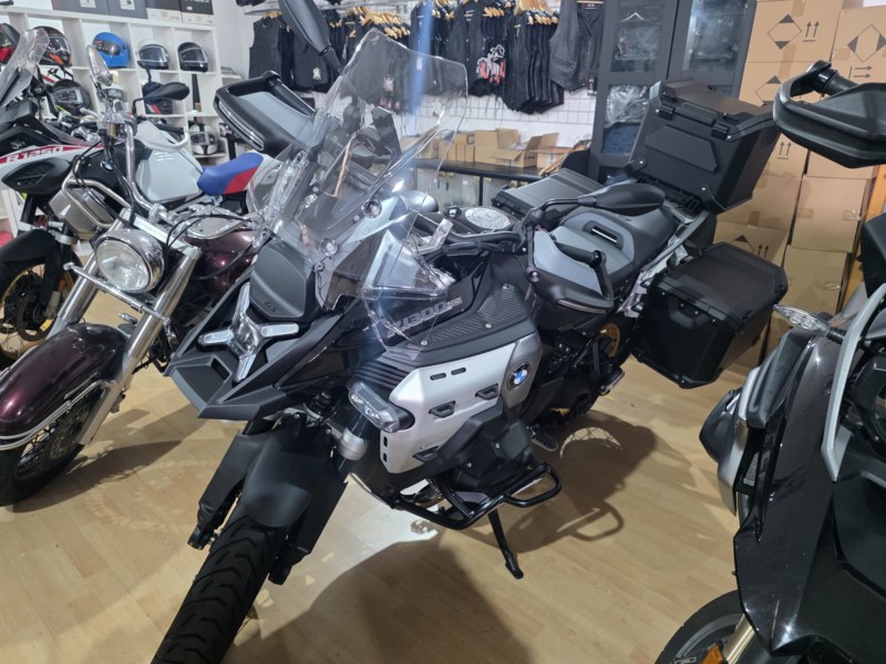 BMW Motorrad R1300GS Adventure Triple Black 2026