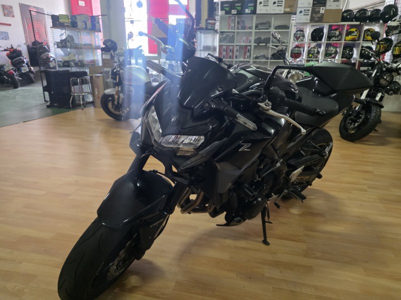 Kawasaki Z900 Performance 2024 A